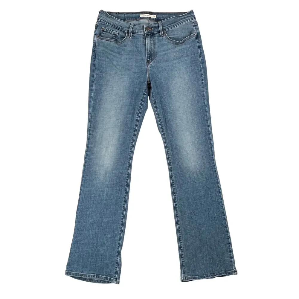 Levi's Classic Bootcut Jeans Womens 6 fits 31x31 Mid Rise Blue Light Wash